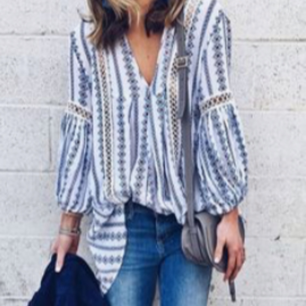 Chickwish Cute V-Neck Tunic
